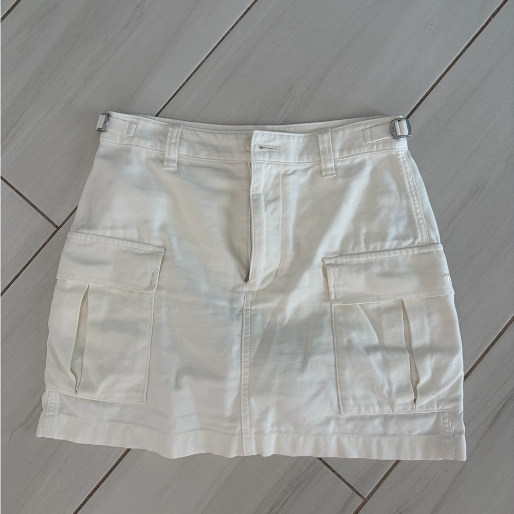 Aritzia TNA Mini Cargo Skirt